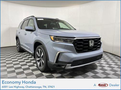 2025 Honda Pilot Touring 8-Passenger