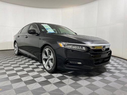 2019 Honda Accord Touring 2.0T
