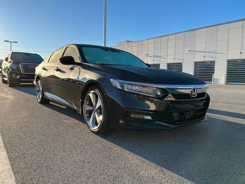 2019 Honda Accord Touring 2.0T