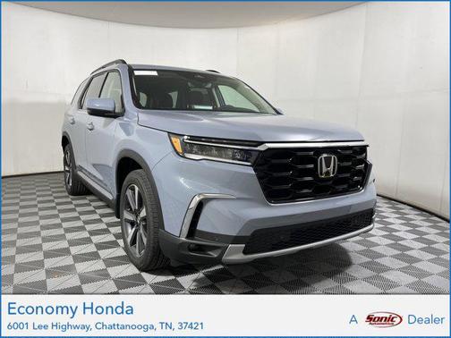 2025 Honda Pilot Touring 8-Passenger