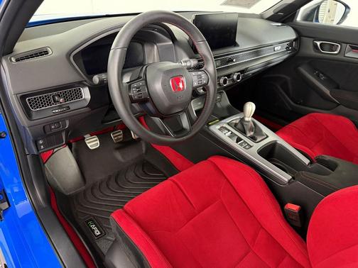 Boost Blue Pearl 2025 Honda Civic Type R Manual