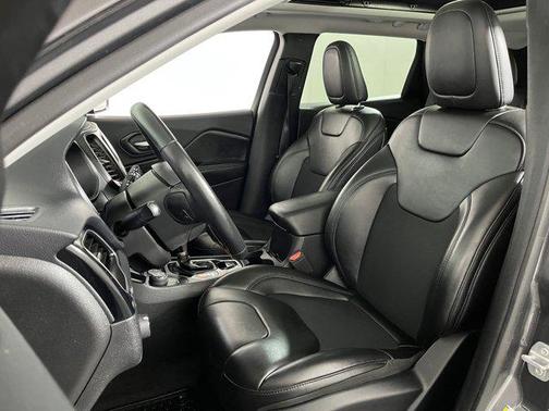 2019 Jeep Cherokee Altitude