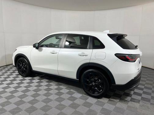 2024 Honda HR-V 2WD Sport