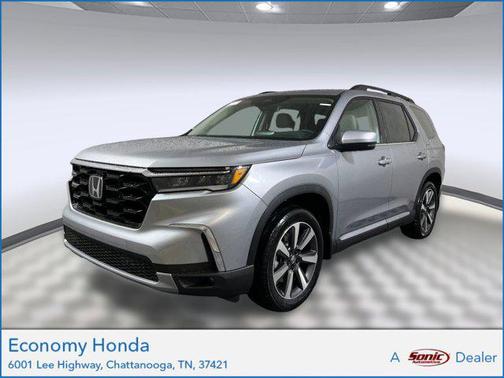 2025 Honda Pilot Touring 8-Passenger
