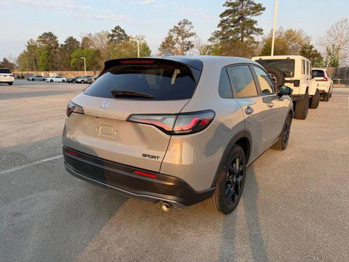 2024 Honda HR-V 2WD Sport