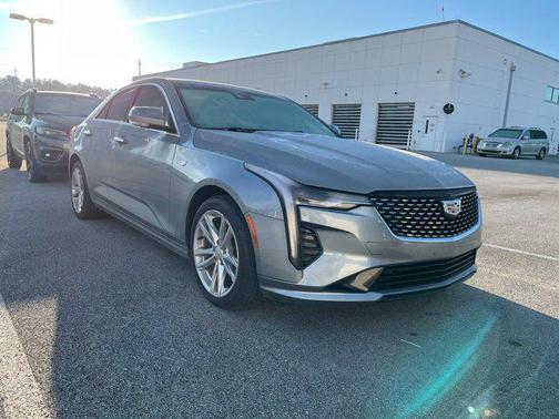 2023 Cadillac CT4 Luxury