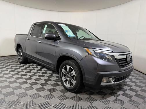 Modern Steel Metallic 2017 Honda Ridgeline RTL-E