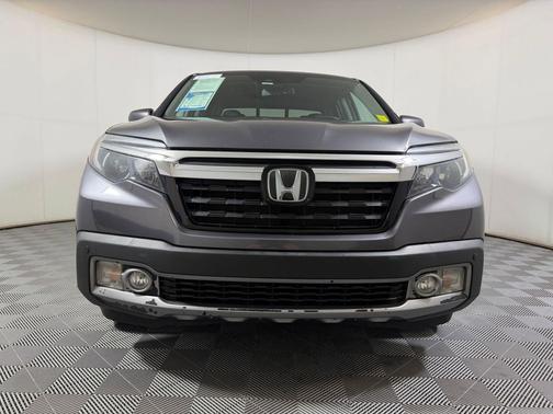 Modern Steel Metallic 2017 Honda Ridgeline RTL-E