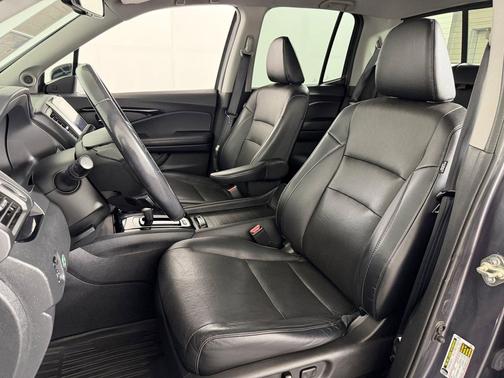 Modern Steel Metallic 2017 Honda Ridgeline RTL-E