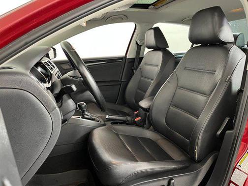 2017 Volkswagen Jetta 1.8T SEL