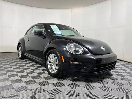 2018 Volkswagen Beetle 2.0T S