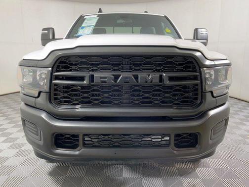 2024 RAM 2500 Tradesman Regular Cab 4x4 8' Box