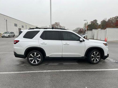 2023 Honda Pilot Touring 8-Passenger