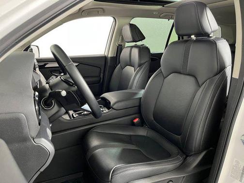 2023 Honda Pilot Touring 8-Passenger