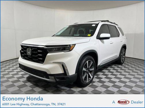 2023 Honda Pilot Touring 8-Passenger
