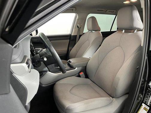 2023 Toyota Highlander Hybrid LE