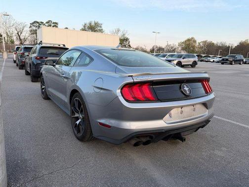 2021 Ford Mustang EcoBoost