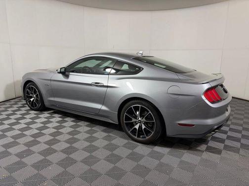 2021 Ford Mustang EcoBoost
