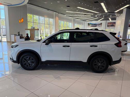 Platinum White Pearl 2026 Honda CR-V Hybrid TrailSport AWD