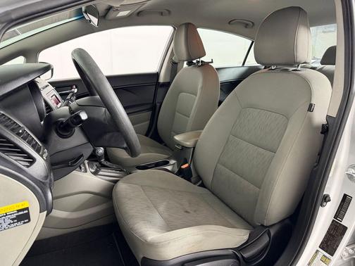 Bright Silver 2014 Kia Forte LX
