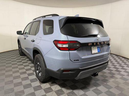 Sonic Gray Pearl 2026 Honda Pilot TrailSport