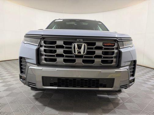 Sonic Gray Pearl 2026 Honda Pilot TrailSport