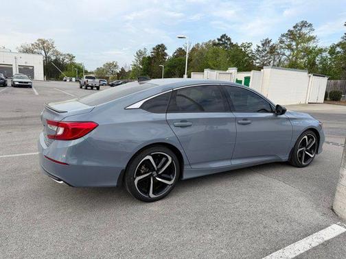 Sonic Gray Pearl 2022 Honda Accord Hybrid Sport