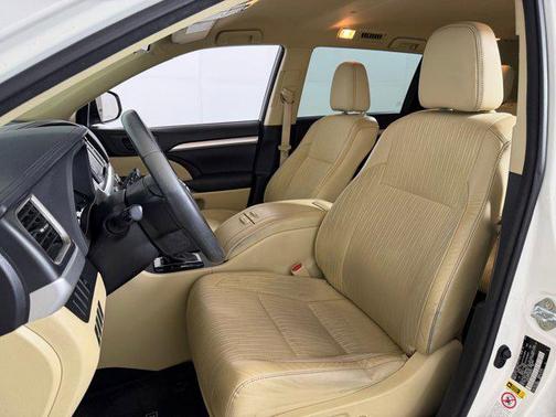 2015 Toyota Highlander LE Plus