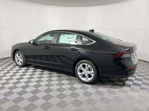 2025 Honda Accord LX 1.5T