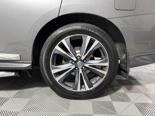 2018 Nissan Pathfinder Platinum