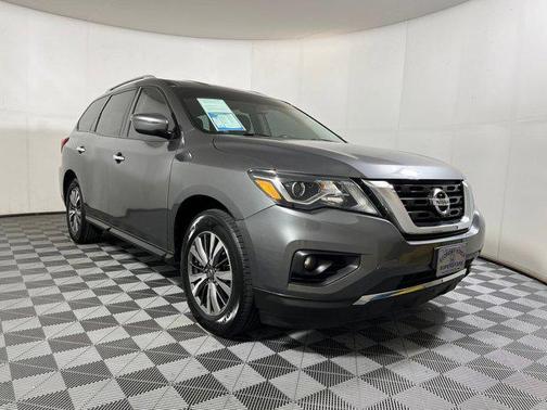 2019 Nissan Pathfinder SV