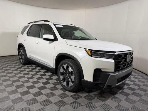 Platinum White Pearl 2026 Honda Pilot Touring 8-Passenger