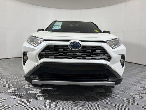 2021 Toyota RAV4 Hybrid SE