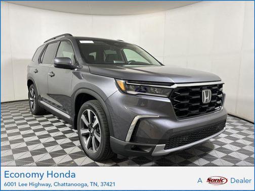 2025 Honda Pilot Touring 8-Passenger
