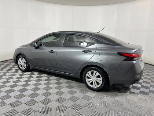 2020 Nissan Versa 1.6 S