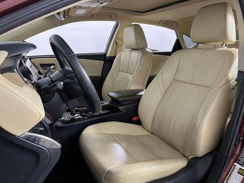 2013 Toyota Avalon XLE