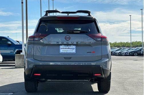 Boulder Gray Pearl 2026 Nissan Rogue Rock Creek