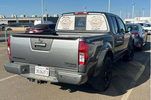 2021 Nissan Frontier SV