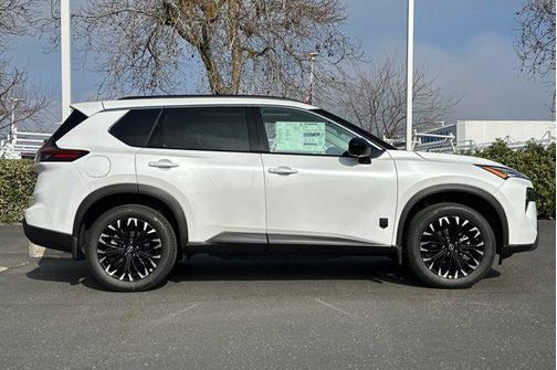 Everest White Pearl Tricoat 2026 Nissan Rogue Dark Armor