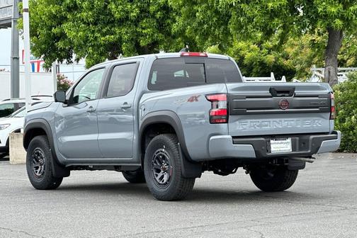 Boulder Gray Pearl 2026 Nissan Frontier PRO-4X
