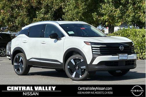 Aspen White Tricoat 2026 Nissan Kicks SR