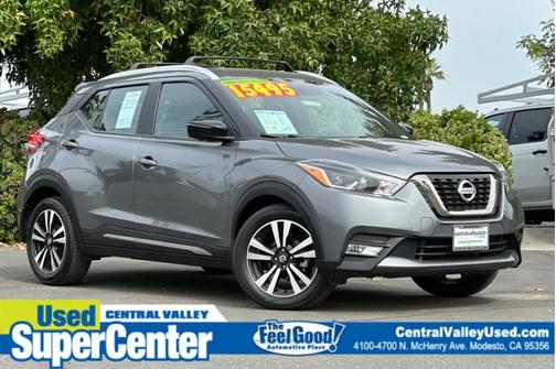 2019 Nissan Kicks SR