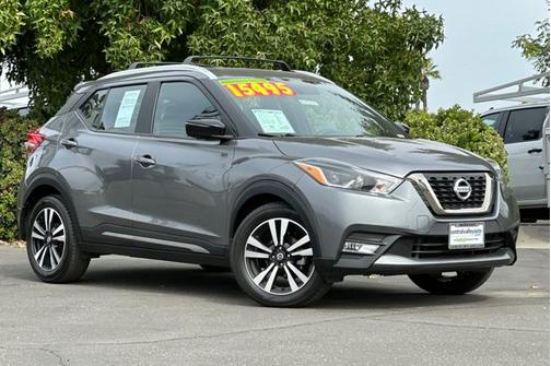 2019 Nissan Kicks SR