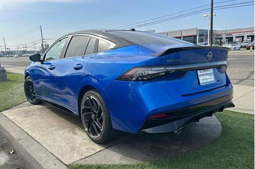 Bluestone Pearl/Super Black 2026 Nissan Sentra SR