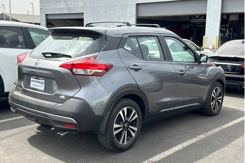 2019 Nissan Kicks SR