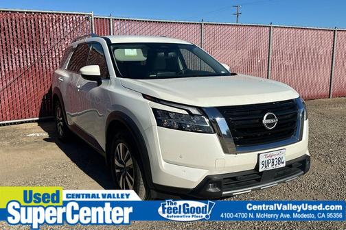 Pearl White Tricoat 2022 Nissan Pathfinder SL