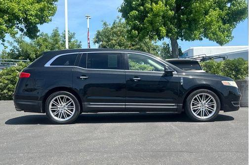Tuxedo Black Metallic 2014 Lincoln MKT EcoBoost