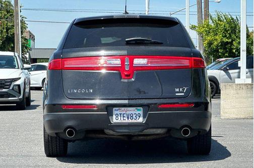 Tuxedo Black Metallic 2014 Lincoln MKT EcoBoost