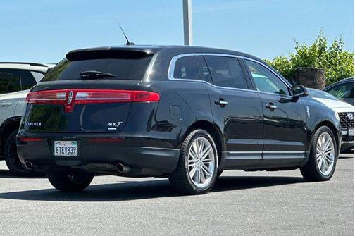 Tuxedo Black Metallic 2014 Lincoln MKT EcoBoost