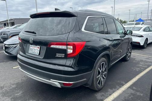 Black 2021 Honda Pilot Touring 8-Passenger